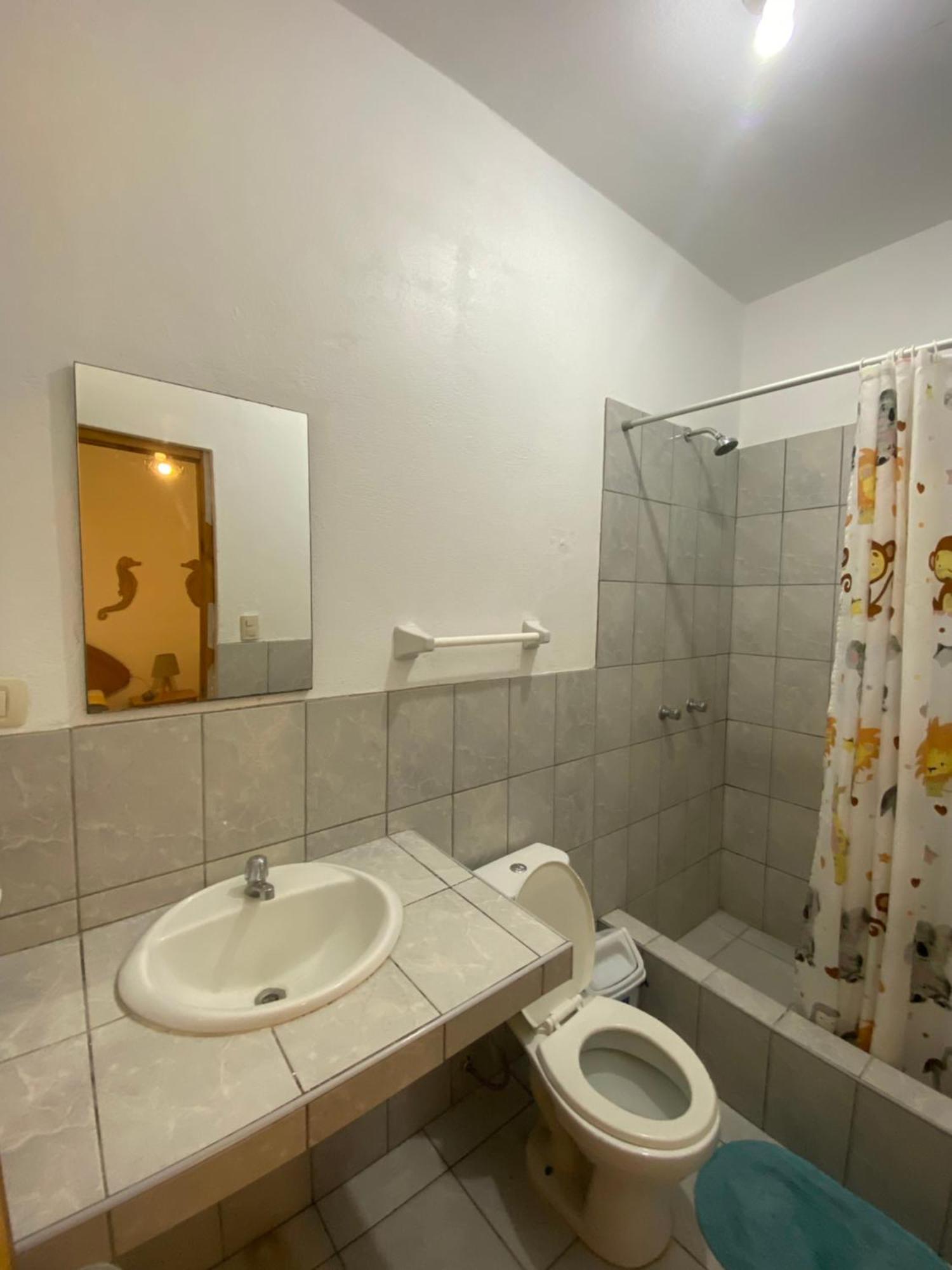 Ravenala Paracas Hostel Экстерьер фото